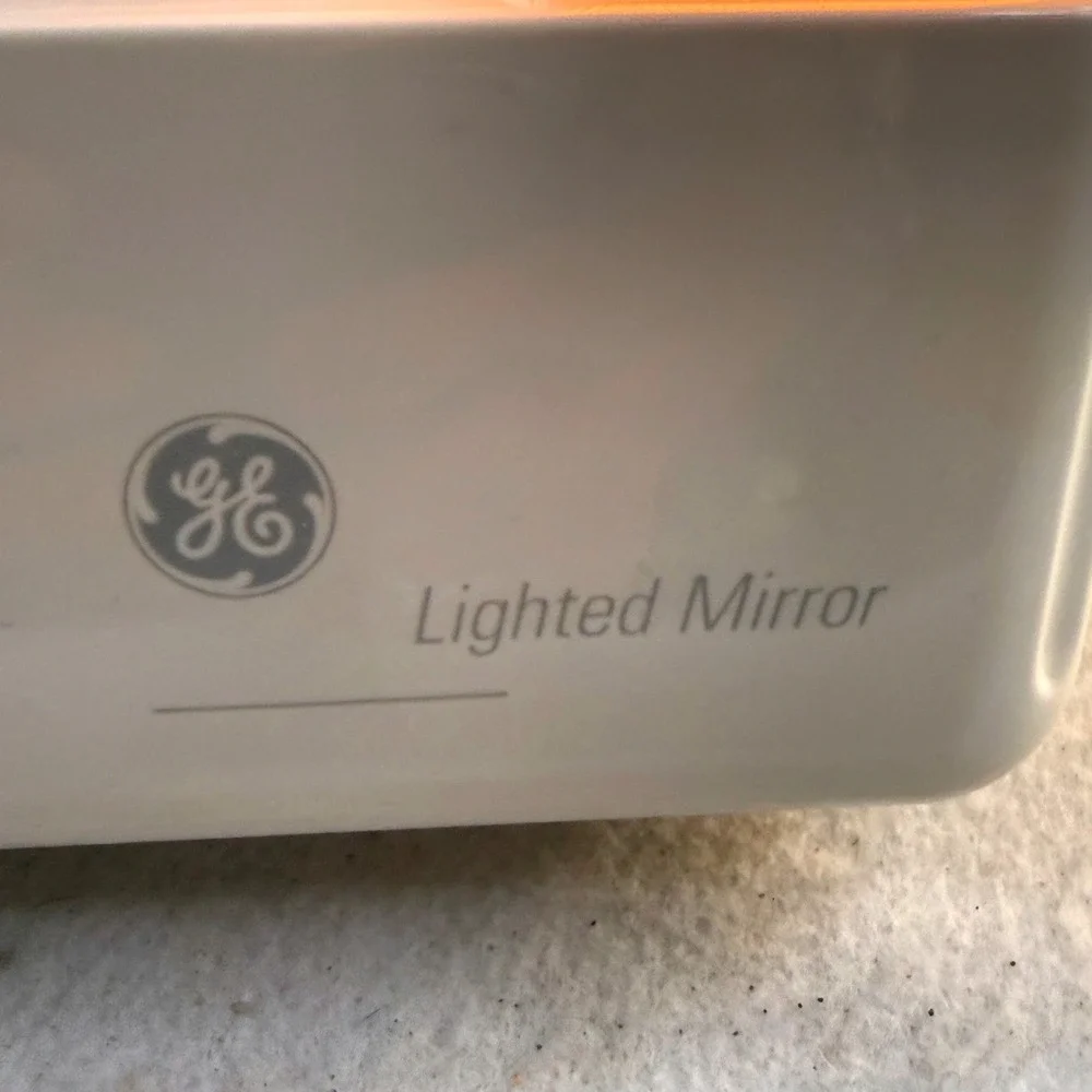 Retro Y2K GE Lighted Tri Fold Vanity Makeup Mirror 2001 Nostalgic Tested Works